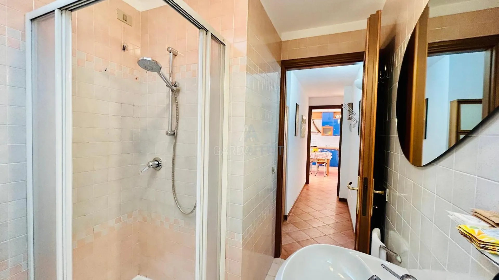 Apartment New York Apartment-Comfort E Relax A 200M Dal Lago Sirmione Italy